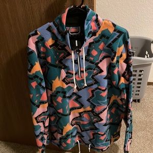 Medium fleece sweater! Only worn once bought from Zumies